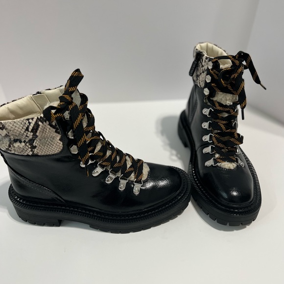 Circus by Sam Edelman Flora Lug Sole Black Furr Lace Up Ankle Boots Sz 6 - Picture 11 of 15